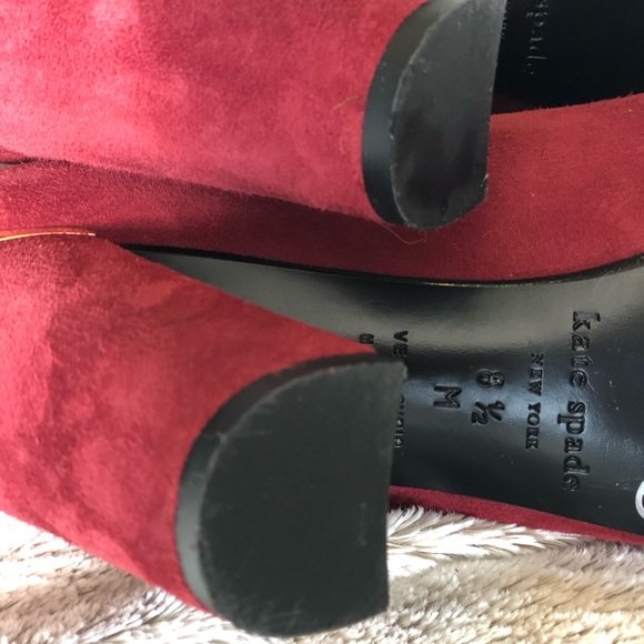 Kate Spade suede heal w/ gold detail on heal. - Picture 6 of 7